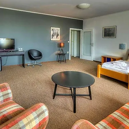 Hotel Itvv 3*