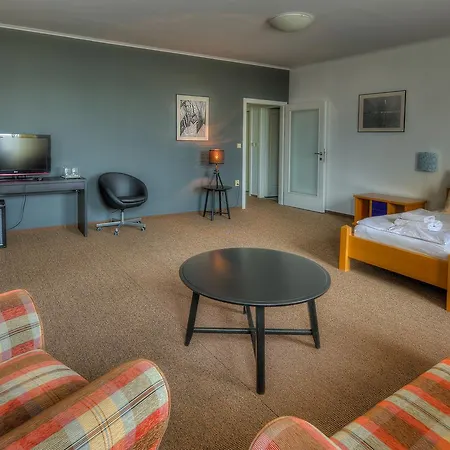 Itvv 호텔 흐발로비체