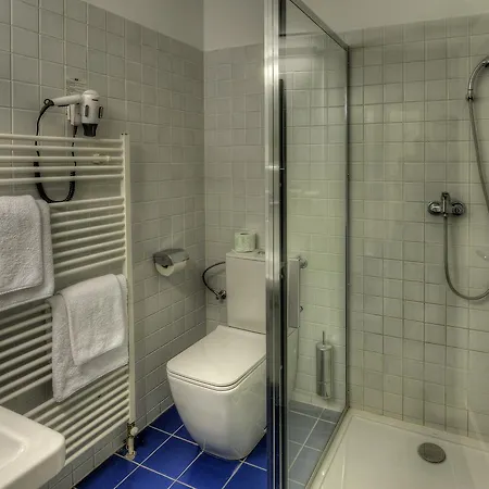 Itvv Hotel 3*