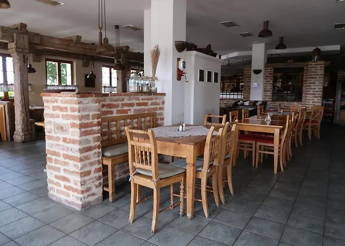 Hotel Itvv Chvalovice (South Moravian)